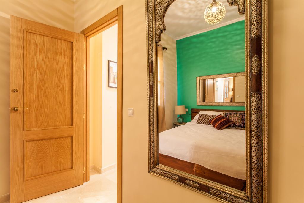Bedouin Chic Rooftop - Space Maison Apartments Seville Exterior photo